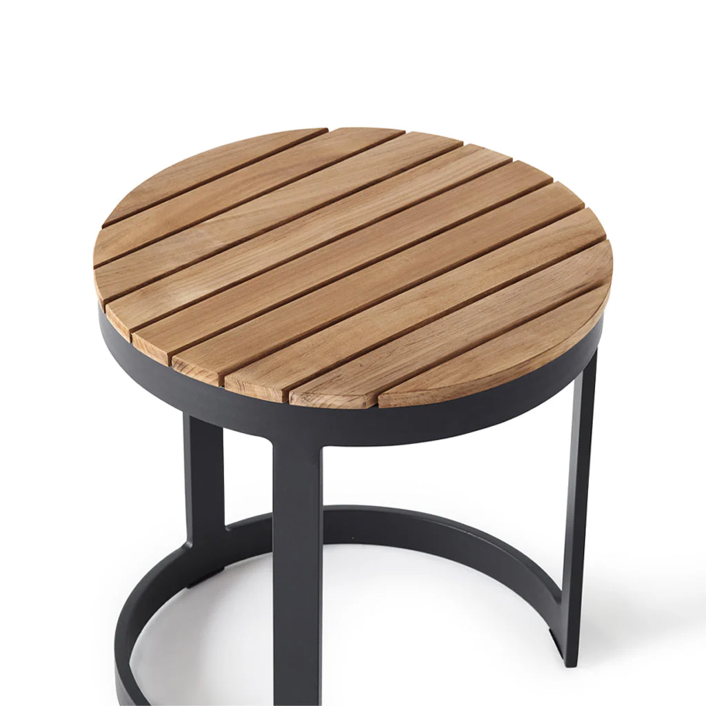 Ventura 18" Side Table in Charcoal Aluminum - Teak Top