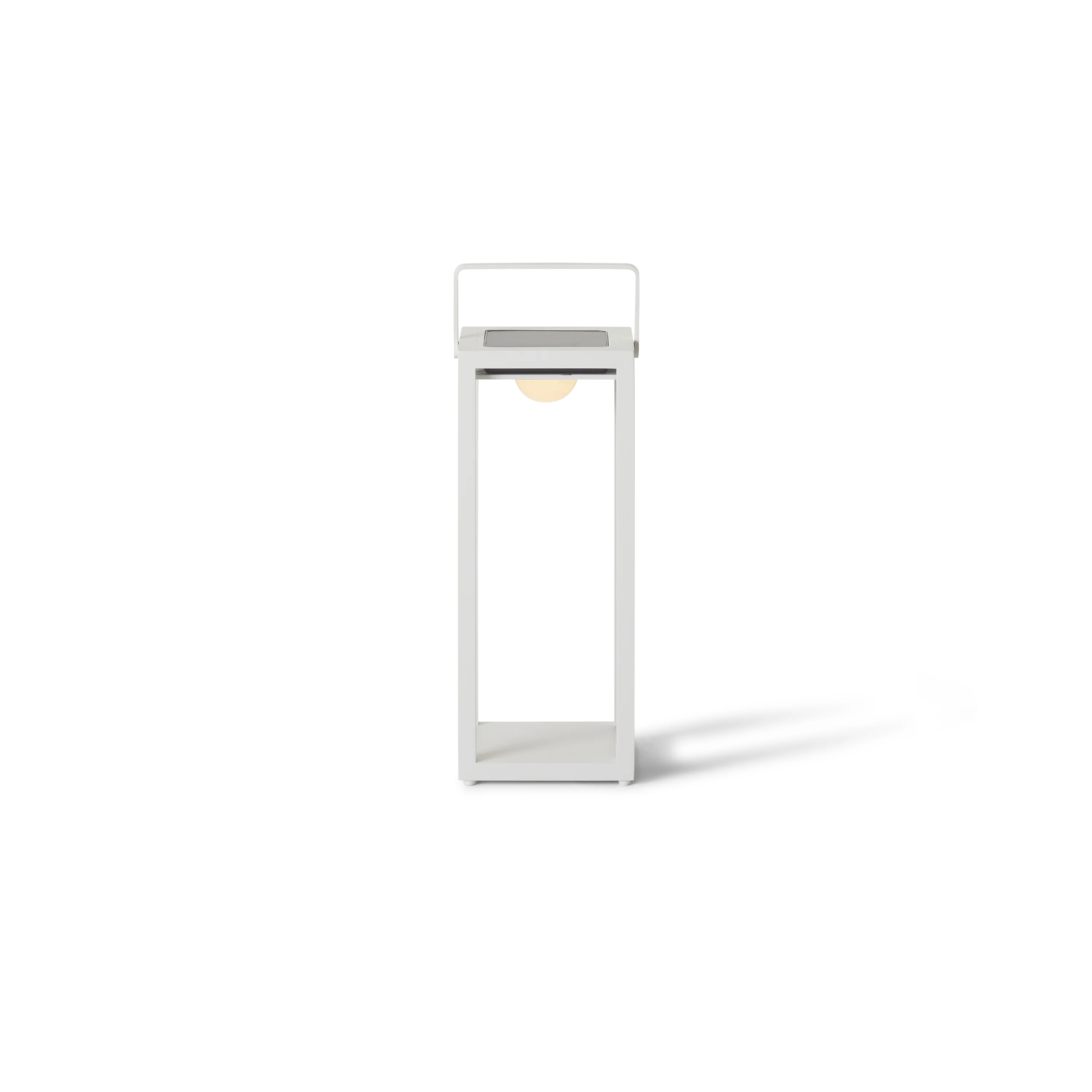 184-lux-aluminum-floor-lamp-in-white-1.webp Lux Aluminum Floor Lamp in White