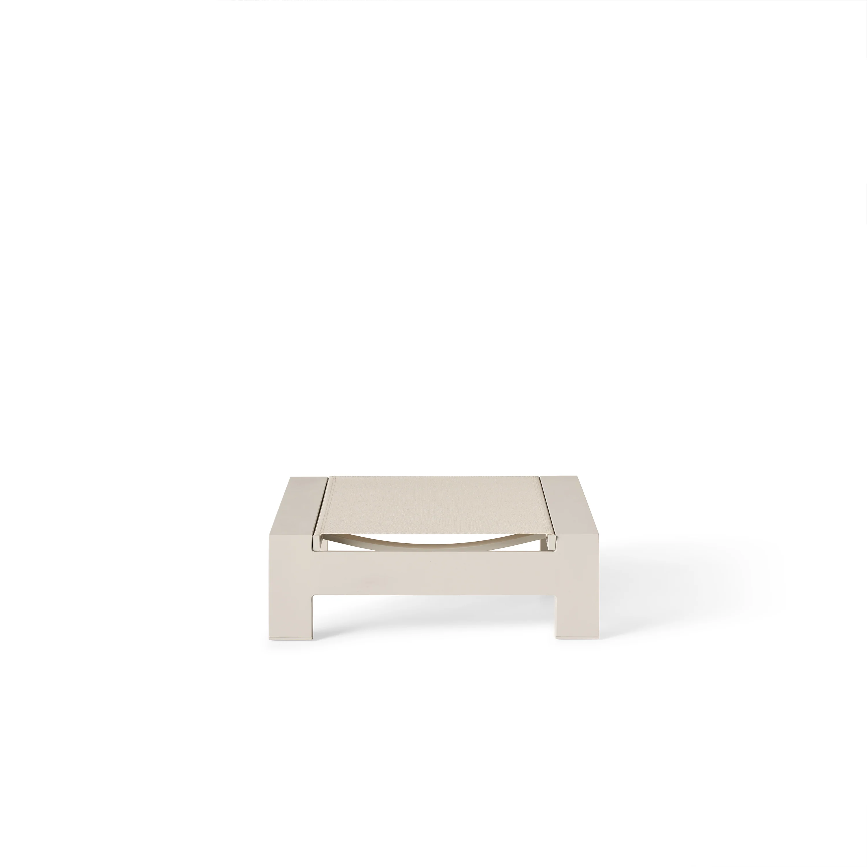21-breeze-adirondack-ottoman-in-dune-aluminum-beige-mesh-1.webp Breeze Adirondack Ottoman in Dune Aluminum & Beige Mesh