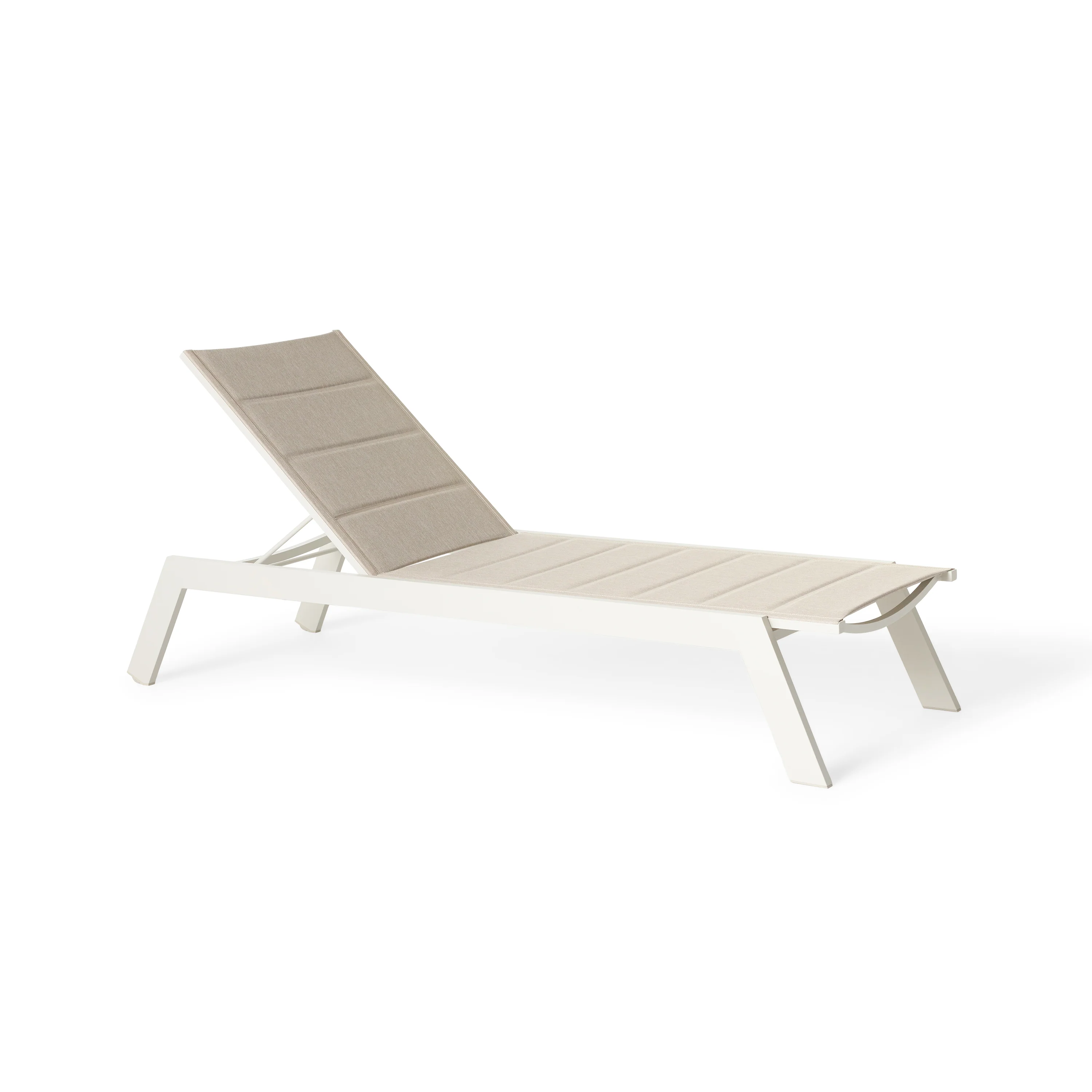 89-tiburon-chaise-with-padded-sling-in-dune-aluminum-1.webp Tiburon Chaise with Padded Sling in Dune Aluminum